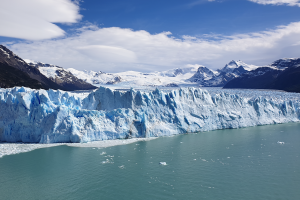 Das Bild zeigt die Gletscherzunge des Perito Moreno Gletschers Das Bild zeigt die Gletscherzunge des Perito Moreno Gletschers